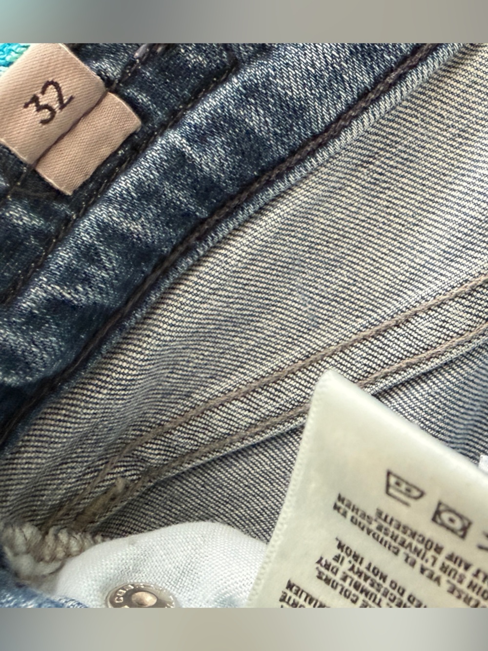 Citizens Of Humanity Light Blue Emerson Slim Boyfriend Jeans, Size 32 - Picture 3 of 9